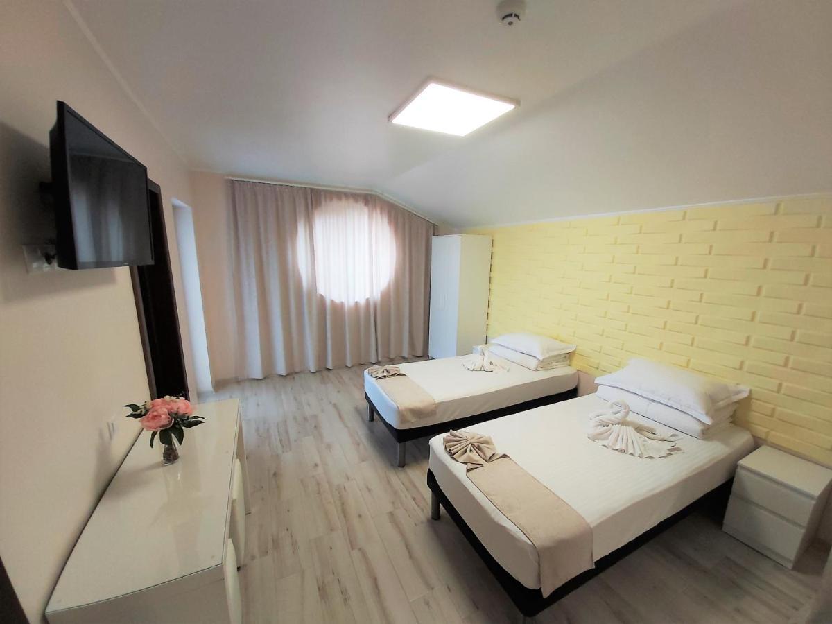 Camere De Inchiriat Băltenii de Sus Exterior foto